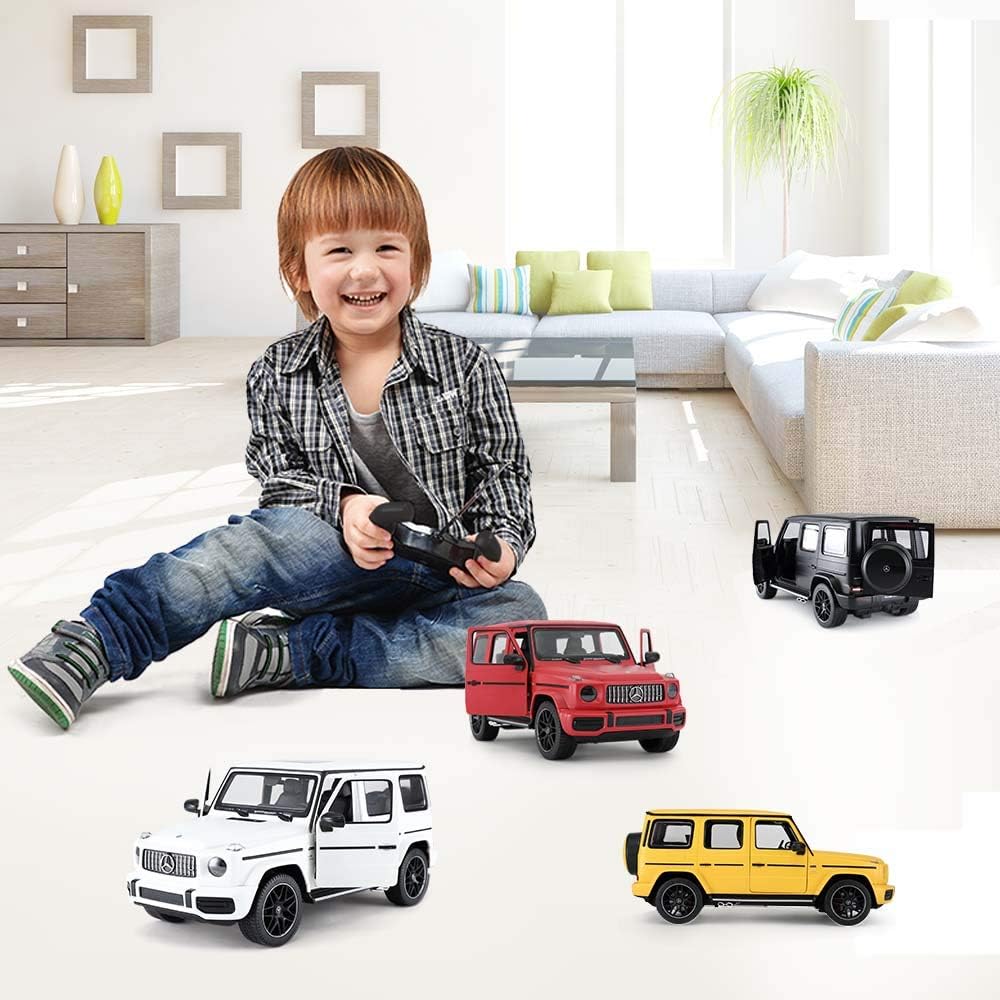 Ultimate Off-Road 1:14 Mercedes-AMG G63 Remote Control Car with Working Lights and Opening Doors - White 2.4GHz
